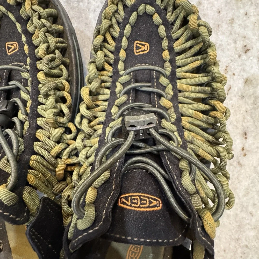 Keen Uneek Sandal Green Camo 1014619 Men's 9 Two Cord Water Sport Bungee Hiking